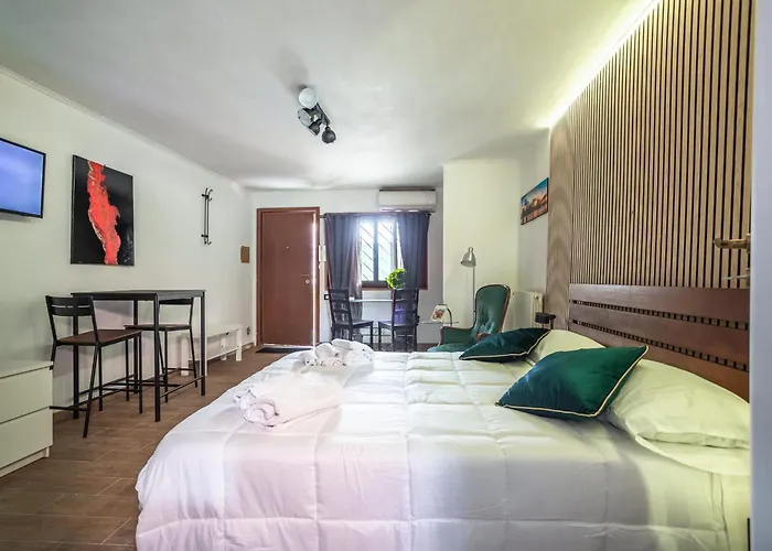 -the Rock- Garden And Express Train Center Appartement *